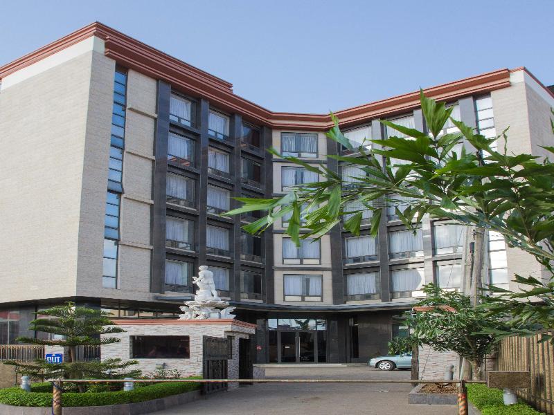 Golden Tulip Essential Lagos Airport Hotel Kültér fotó