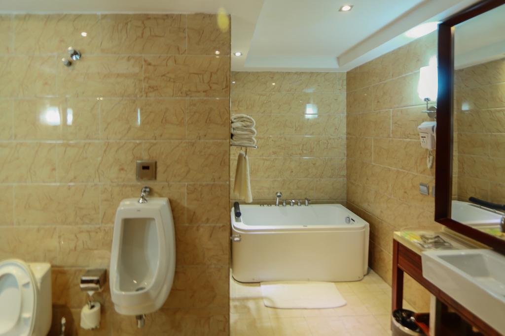 Golden Tulip Essential Lagos Airport Hotel Kültér fotó