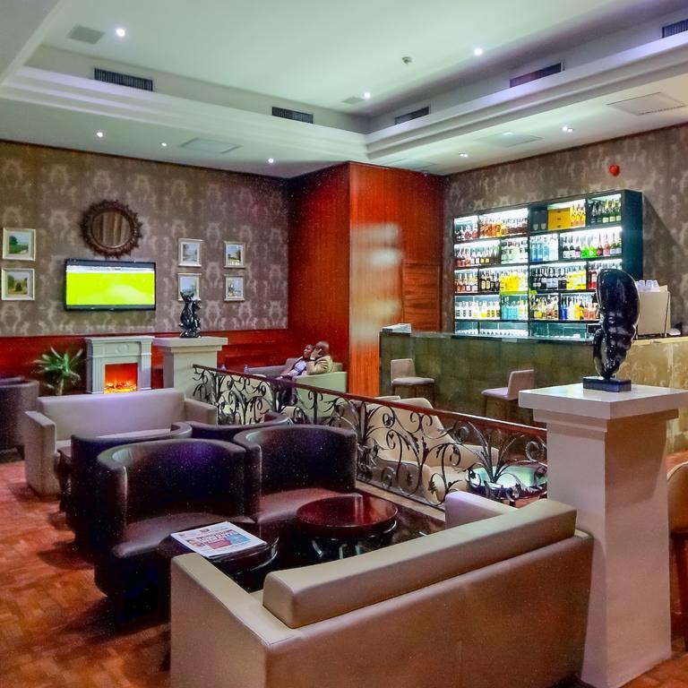 Golden Tulip Essential Lagos Airport Hotel Kültér fotó