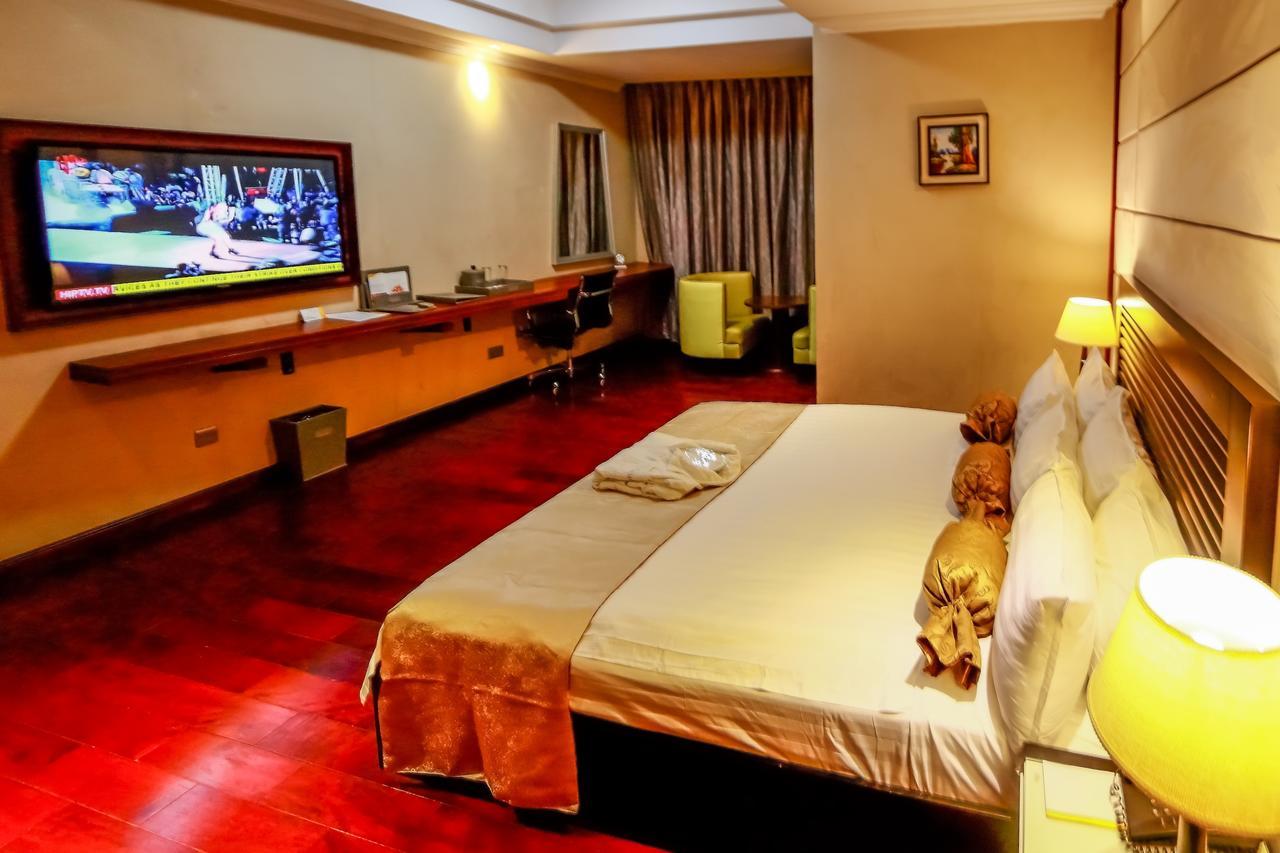 Golden Tulip Essential Lagos Airport Hotel Szoba fotó